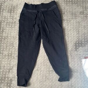 Women’s black Lululemon joggers size 4